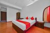 Hotel Oyo 22417 Pleasure Inn