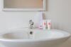 Hotel Oyo 442 Koen Hanare