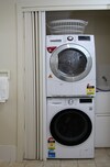 Adelaide Central Apartment - 3br, 2bath & Carpark