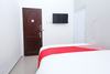 Hostal Oyo 2409 Safara Guesthouse Syariah