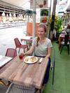 Glur Bangkok Hostel & Coffee Bar