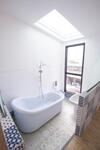 Glur Bangkok Hostel & Coffee Bar