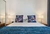 Apartamento Cosy Unit With Balcony Near Dining And Shopping