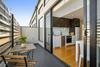 Apartamento Stylish Loft With Balcony Near Errol St Dining
