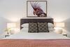 Stylish 2-bed Apartment With Parking In Hip Area