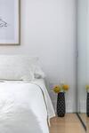 Designer Luxury 3bed Condo King Bed And Desk