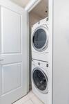 Designer Luxury 3bed Condo King Bed And Desk