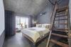 Wuzhen Shiguang Liusheng Gongyi Hotel