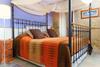 Zoes Traditional Apartments, Bed & Breakfast