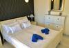 Cabopino Apartment Sleeps 2 With Pool Air Con And Wifi