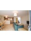 Immaculate 2 Bed House, Sleeps 6, Free Parking