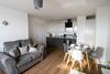 Central & Spacious Maidstone Apartment By Comfyworkers