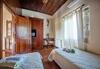 Petroulides Villa Sleeps 7 With Pool Air Con And Wifi