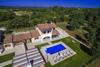 Villa Genia 2
