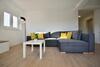 Hostal Apartments Mira