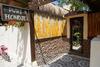 Hostal Puri Hondje