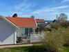 Tv� G�sthus Vid Hav Och Strand