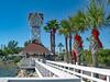 Ideal Beach Hideaway Pool Condo Located Between The Island Marina And Beach