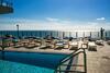 Apartamento Incredible And Spacious Two Bedroom Beach Front!