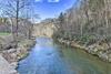 Apartamento Burnsville Apt With River View, 10mi To Hiking!