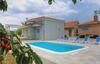Three-bedroom Holiday Home In Dugogabe