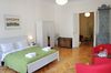 Hotel On The Square Guesthouse
