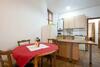Charming, Spacious Albayzin Apartment