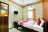 Hotel Vaccinated Staff - Oyo 62768 Gm Royals