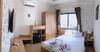 Hotel Kh�ch S?n Sky