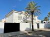 Luxury Seaside Villa With Private Pool In Cabo Roig