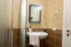 Hostal The Golden Nest