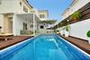 Sunnyvillascyprus: Modern 3br Villa /w Pool