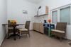 Hostal Upper Gate Apartments
