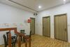 Hotel Oyo 1068 Fussa Hostel And Apartment