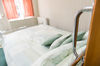 Hostal Four Seasons Guest House