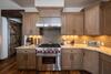 Spacious Elegance, 5 En-suites, Hiking Trail To Town, Packed With Amenities!