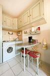 Apartamento Bright Apt With Swimming Pool And Balcony