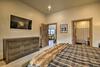 Modern Townhome With Rooftop Deck And Hot Tub!