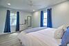 New! Renovated 2 Bed 2 Bath Apartment Downtown
