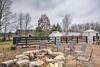 Pet Friendly Milk Barn Cottage On 15 Acres!