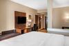 Hotel Comfort Inn & Suites