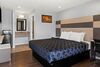 Motel Bay Breeze Inn
