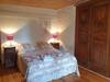 Hostal Les �curies