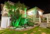 Bed & Breakfast Villa Madnis