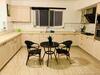 Lovely 3 Bedroom Apartment With Pool, Bertha?s Court