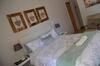 Hostal Sondela Bed & Breakfast