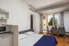 L.b. Beach Apartment