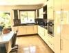 Shangri - La Spacious Family Townhouse
