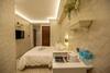 A Residence @ Between Hilton & Cititel Hotel