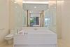 Pearl Of Naithon - Beachfront Apartments